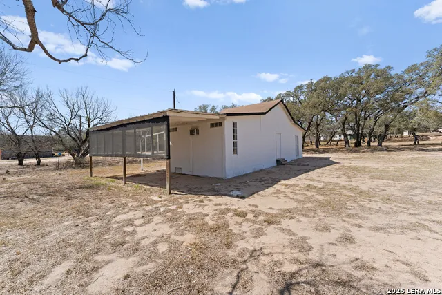 670 Quail Run Lytle, TX 78052