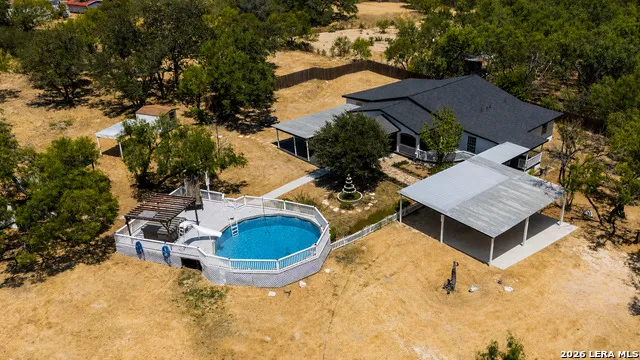 670 Quail Run Lytle, TX 78052