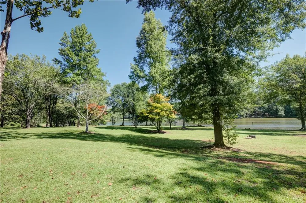 215 Wessmanor Drive Bowdon, GA 30108