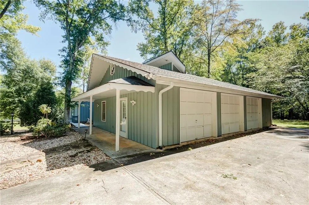 215 Wessmanor Drive Bowdon, GA 30108