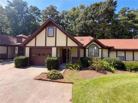 17 Dover Trail