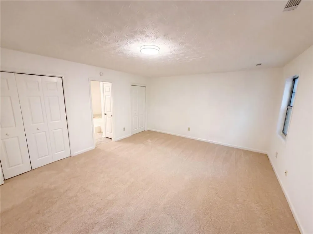 17 Dover Trail Peachtree City, GA 30269
