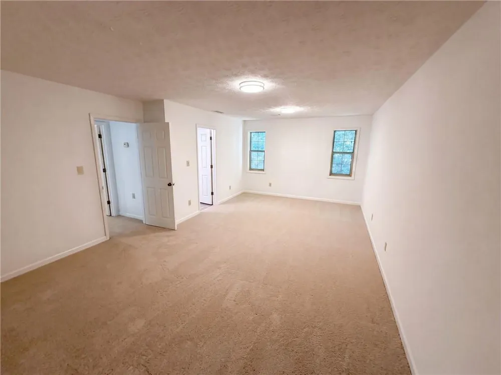 17 Dover Trail Peachtree City, GA 30269