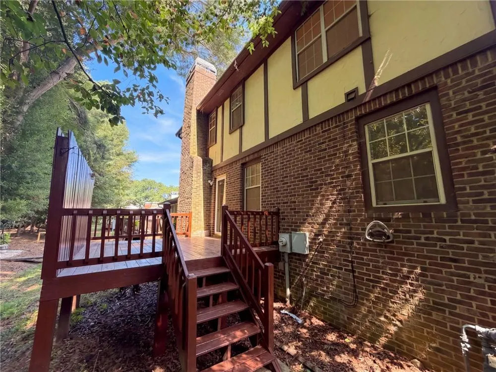 17 Dover Trail Peachtree City, GA 30269