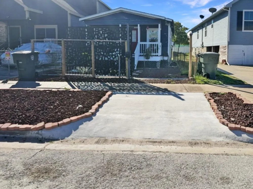 5313 Avenue K Galveston, TX 77551