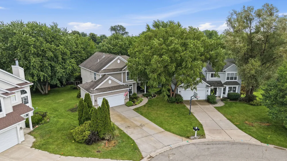 3400 Crystal Valley Court Holland, MI 49424