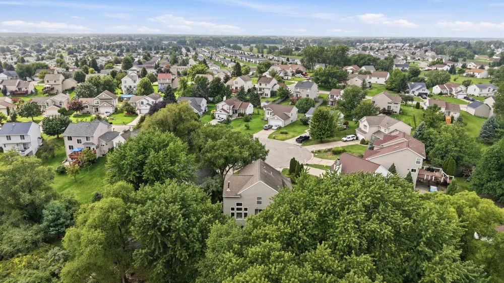 3400 Crystal Valley Court Holland, MI 49424