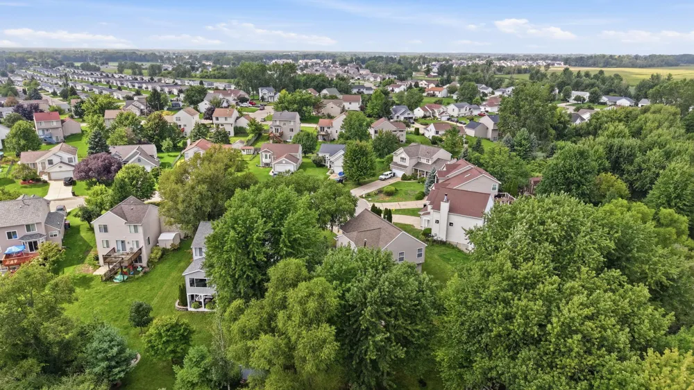 3400 Crystal Valley Court Holland, MI 49424