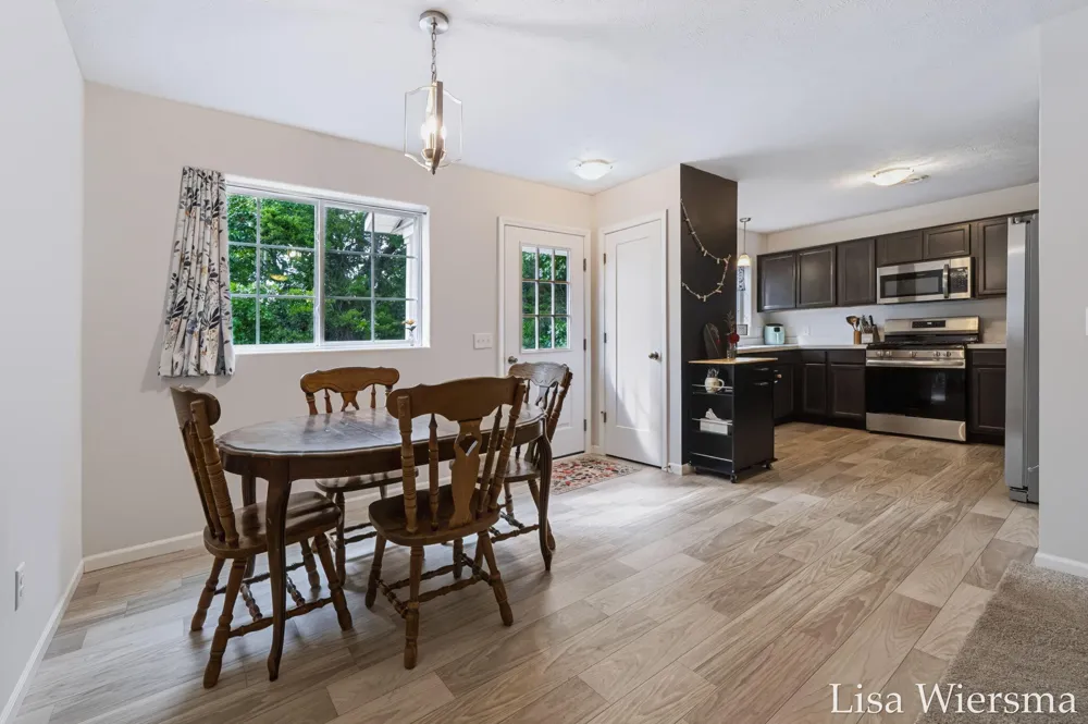 8121 Bowens Mill Road Middleville, MI 49333