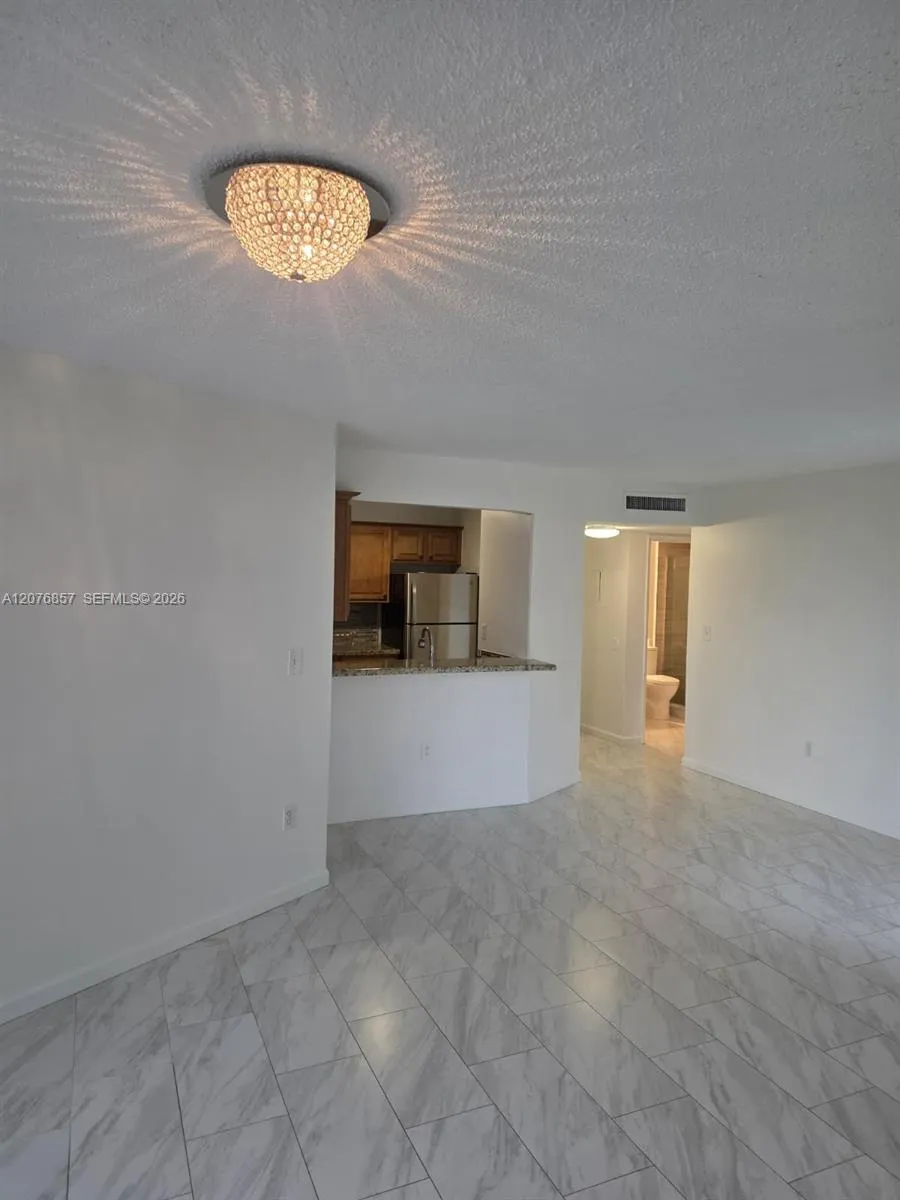 6955 NW 186th St #F306 Hialeah, FL 33015