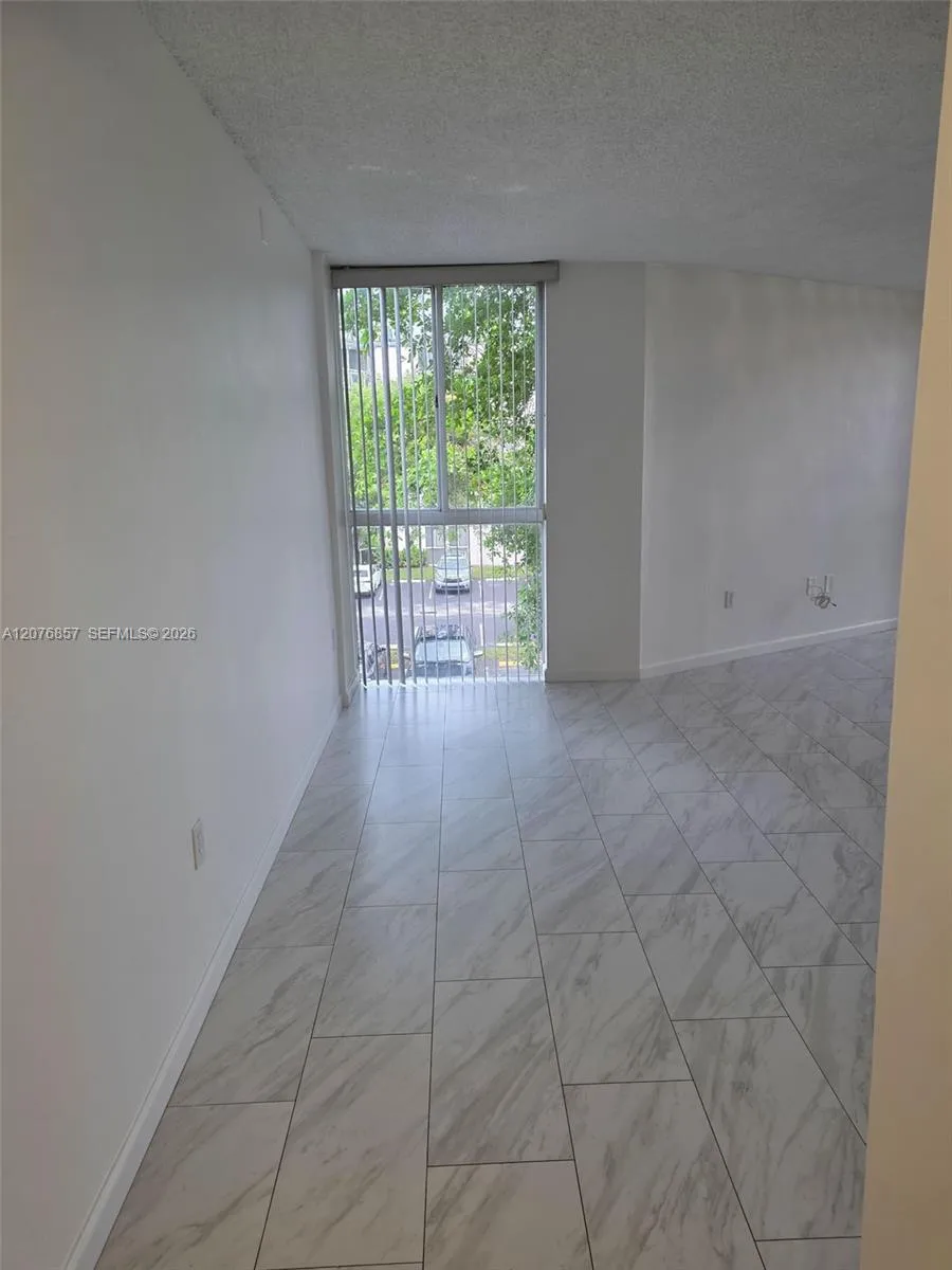 6955 NW 186th St #F306 Hialeah, FL 33015