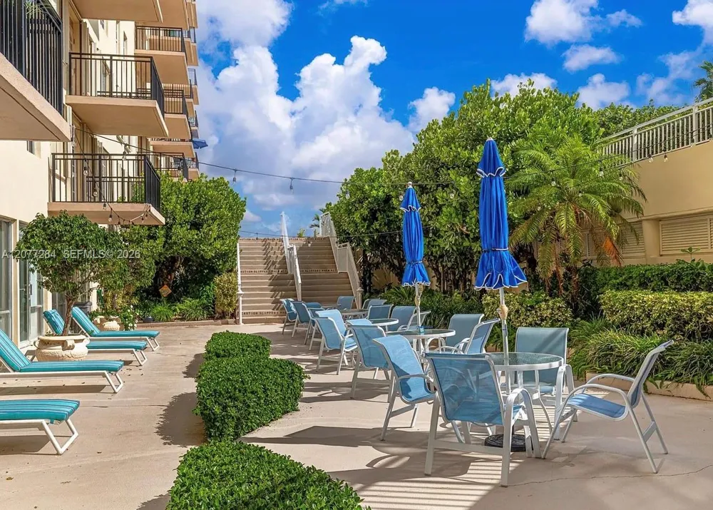 3475 S Ocean Blvd #2010 Palm Beach, FL 33480