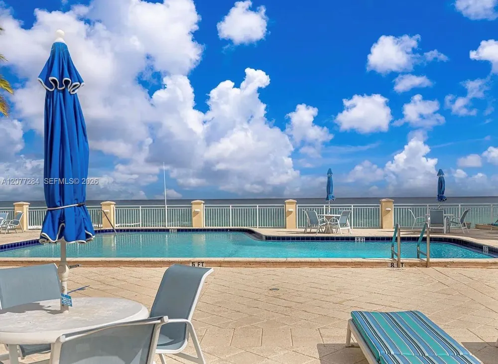 3475 S Ocean Blvd #2010 Palm Beach, FL 33480