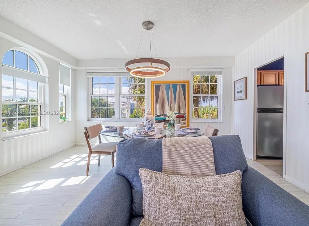 3475 S Ocean Blvd #2010 Palm Beach, FL 33480