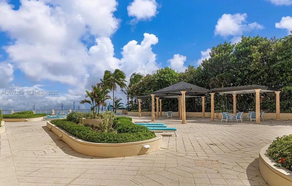 3475 S Ocean Blvd #2010 Palm Beach, FL 33480