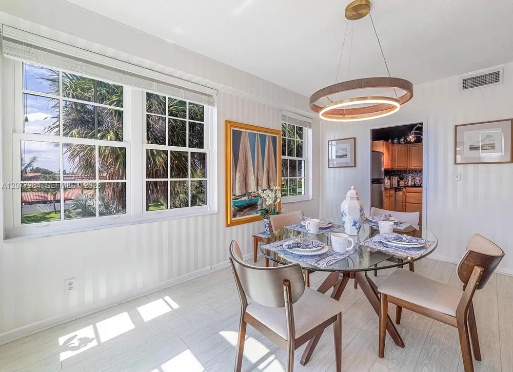 3475 S Ocean Blvd #2010 Palm Beach, FL 33480