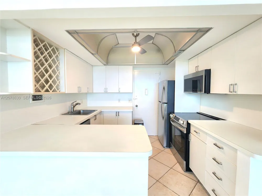 3505 S Ocean Dr #621 Hollywood, FL 33019