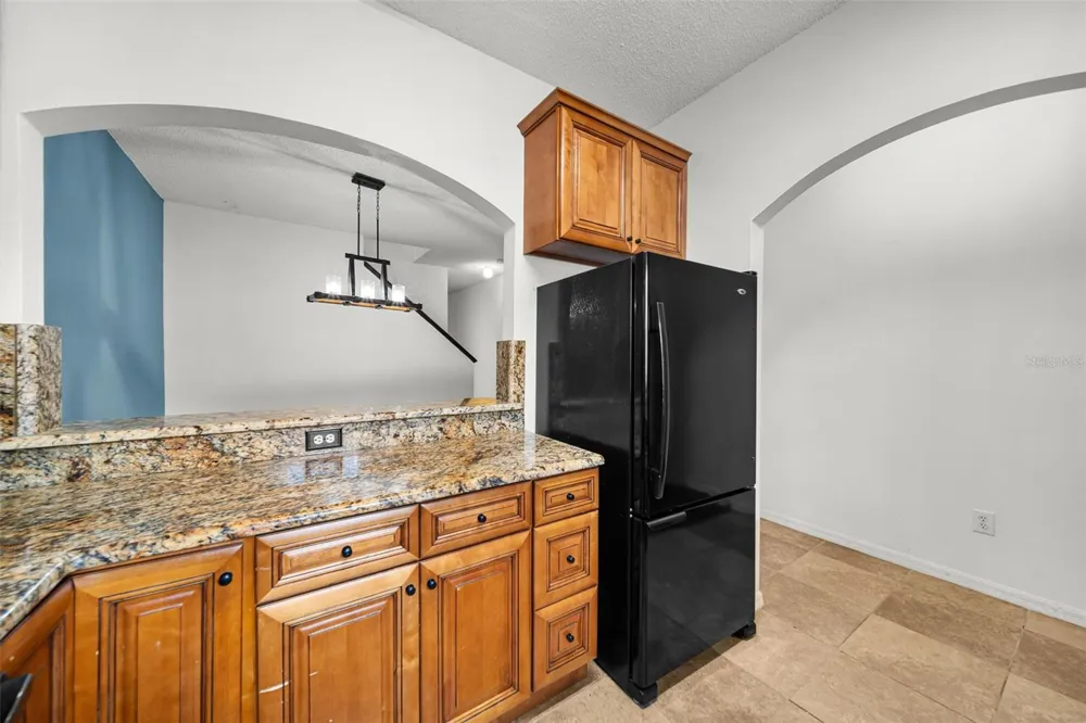 18171 PARADISE POINT DRIVE Tampa, FL 33647