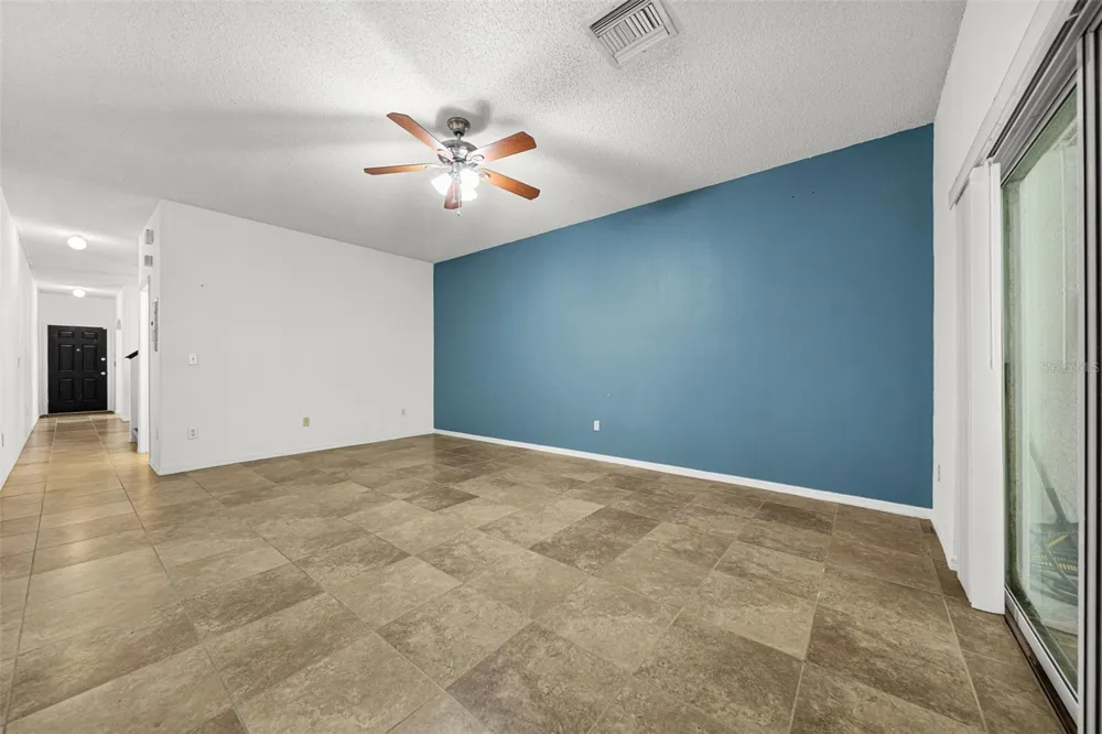 18171 PARADISE POINT DRIVE Tampa, FL 33647