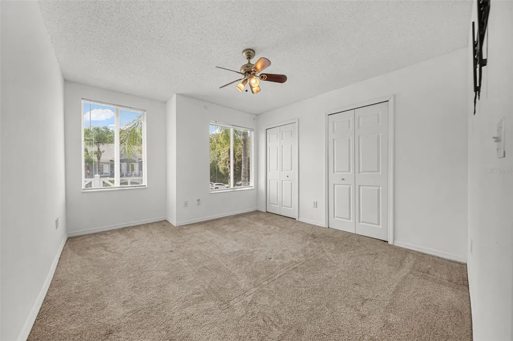 18171 PARADISE POINT DRIVE Tampa, FL 33647