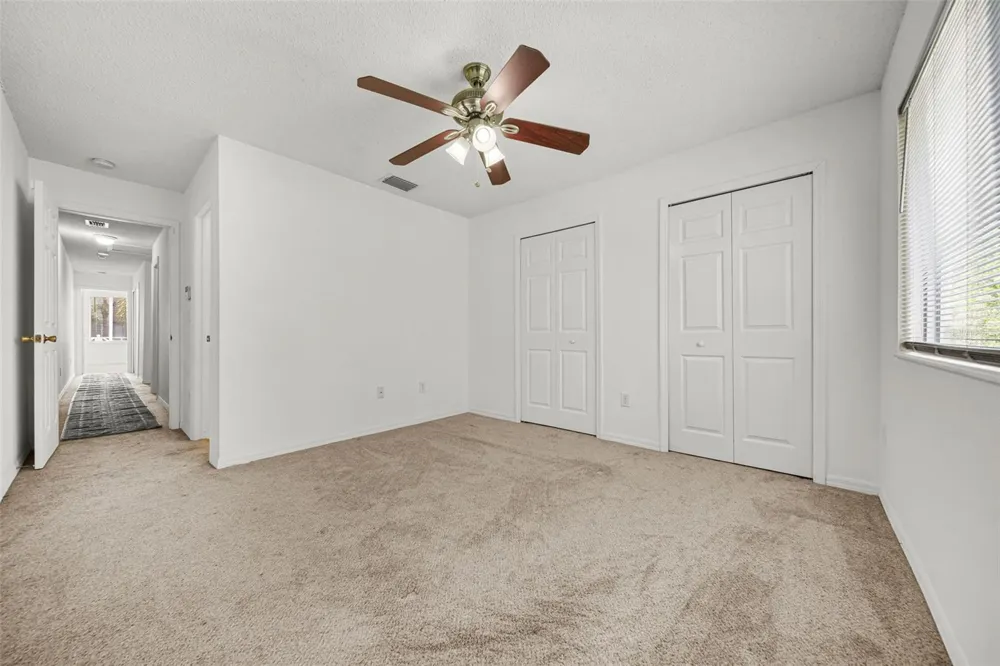 18171 PARADISE POINT DRIVE Tampa, FL 33647