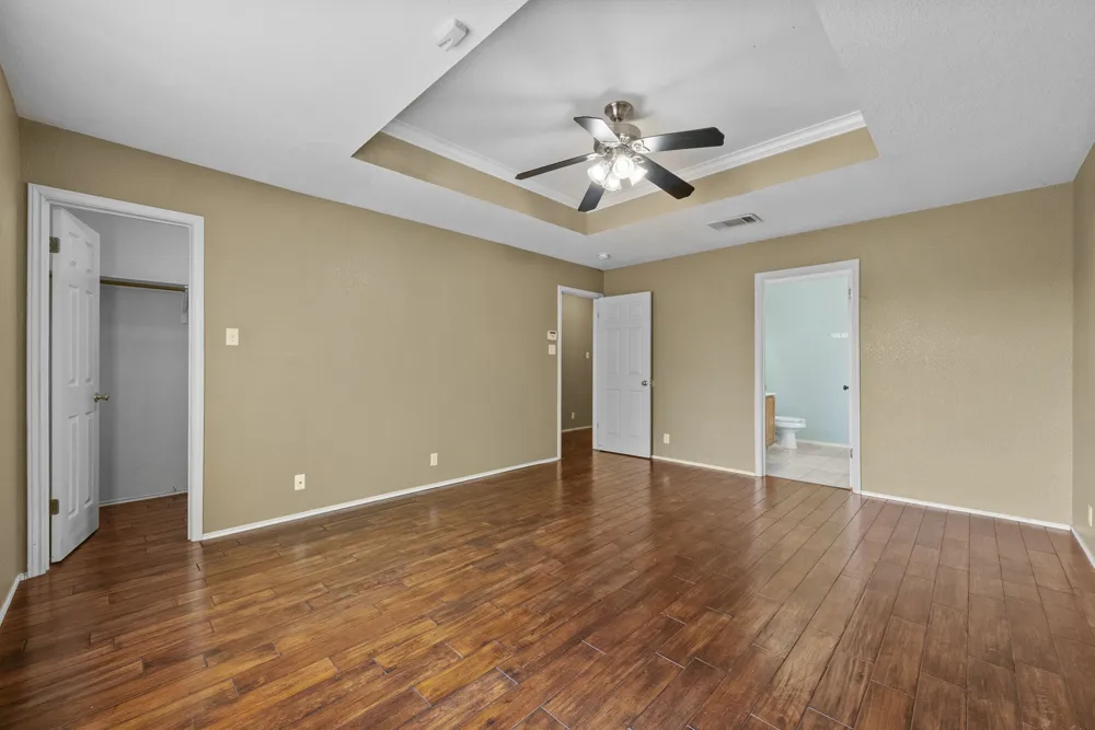511 S Pauley Drive Hutto, TX 78634