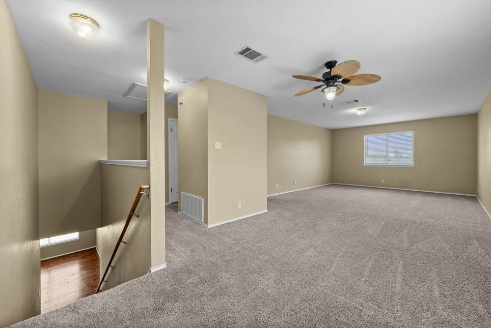 511 S Pauley Drive Hutto, TX 78634