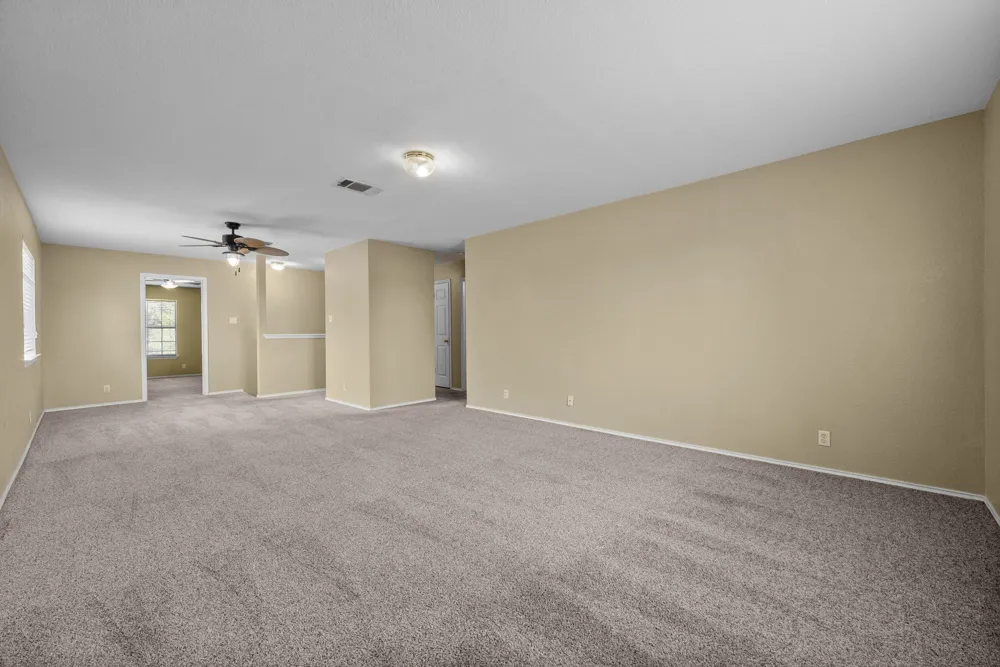 511 S Pauley Drive Hutto, TX 78634