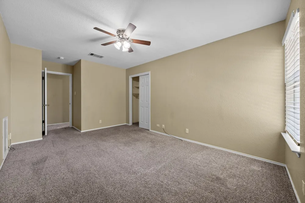 511 S Pauley Drive Hutto, TX 78634