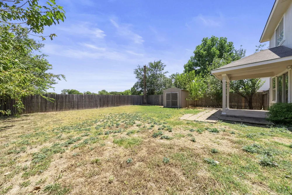 511 S Pauley Drive Hutto, TX 78634