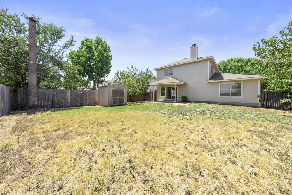 511 S Pauley Drive Hutto, TX 78634