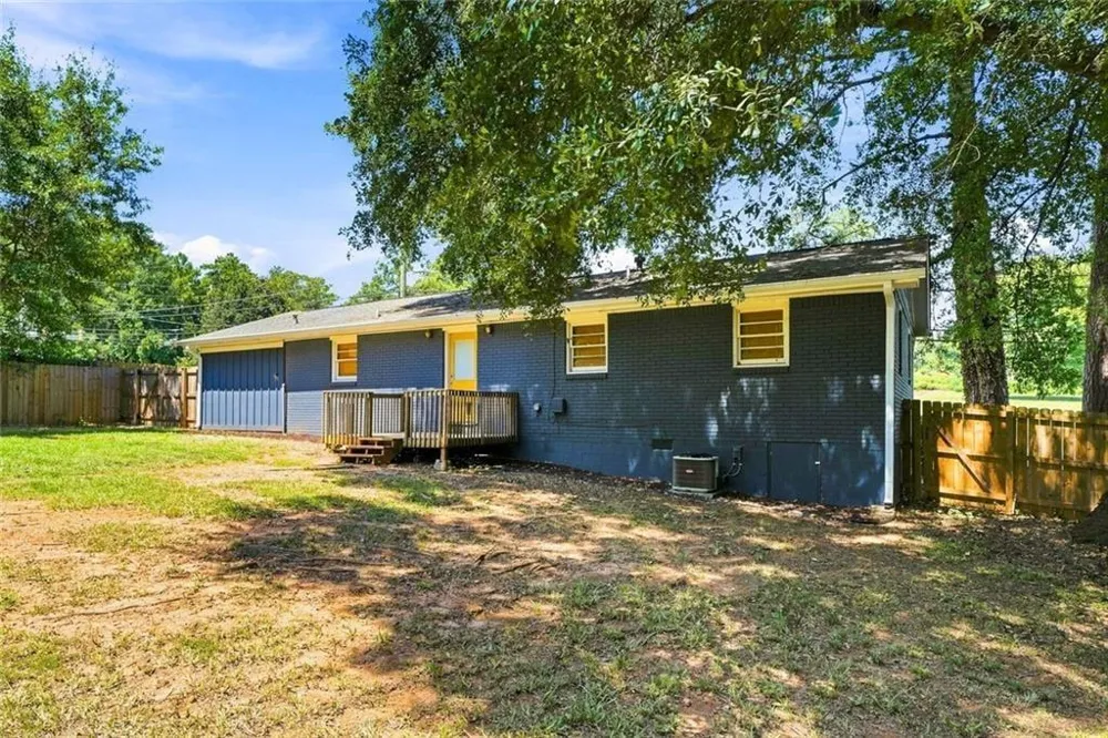 239 Hurt Road SW Smyrna, GA 30082