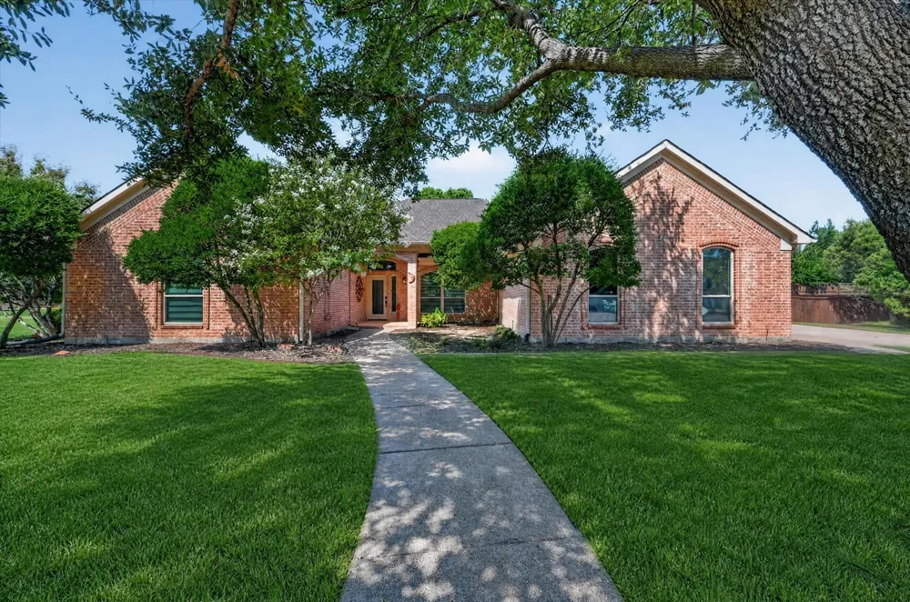 4901 Forest Hill Drive Flower Mound, TX 75028
