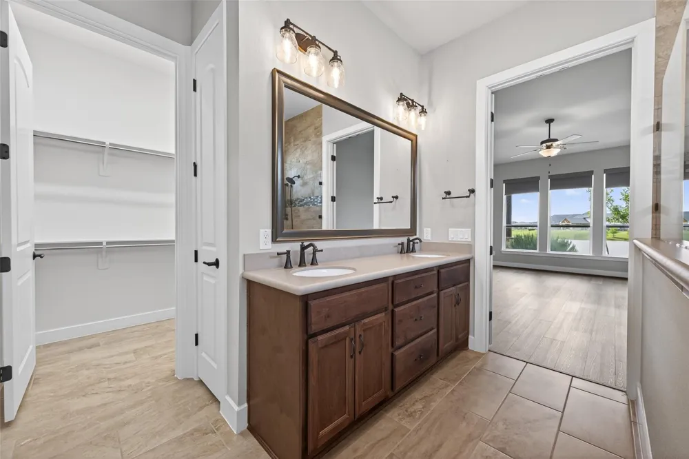 28929 Autumn Shore Drive Fulshear, TX 77441