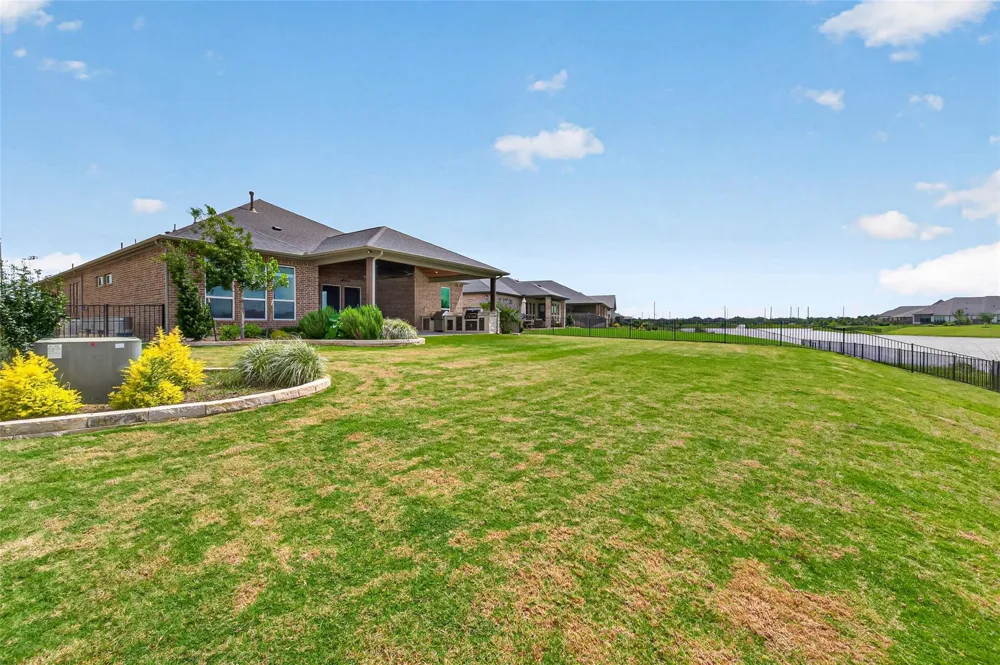 28929 Autumn Shore Drive Fulshear, TX 77441