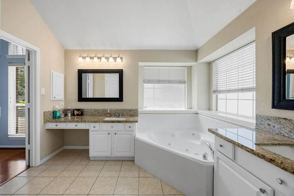2703 Winding Run Lane Katy, TX 77494