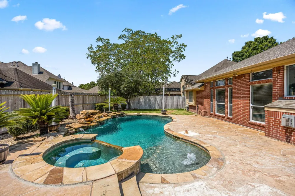 2703 Winding Run Lane Katy, TX 77494