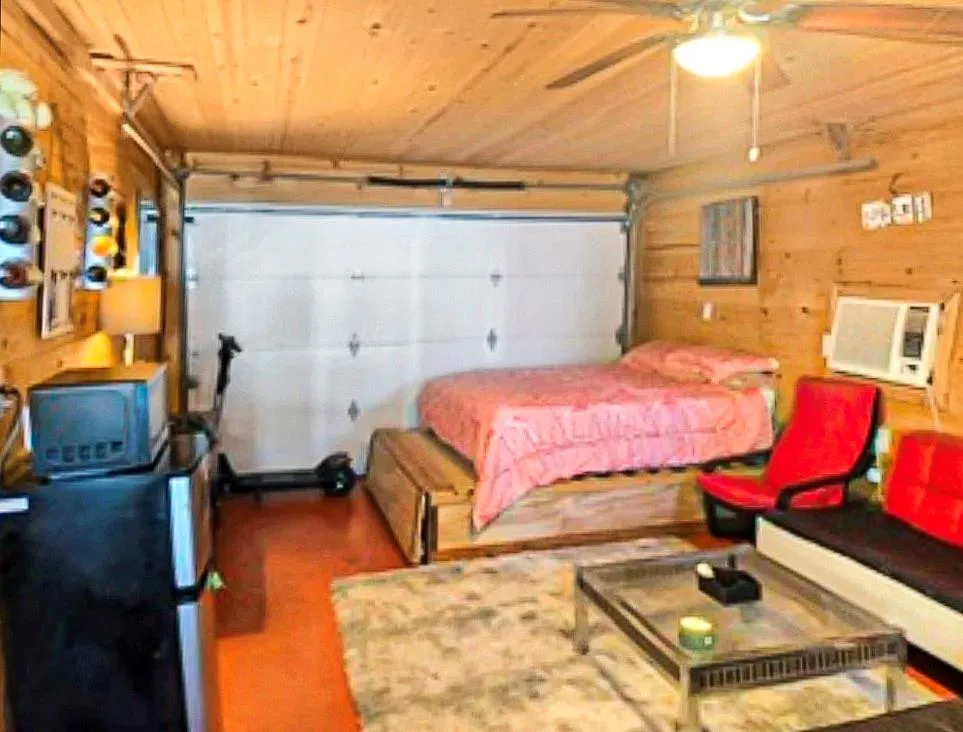 5313 Avenue K Galveston, TX 77551