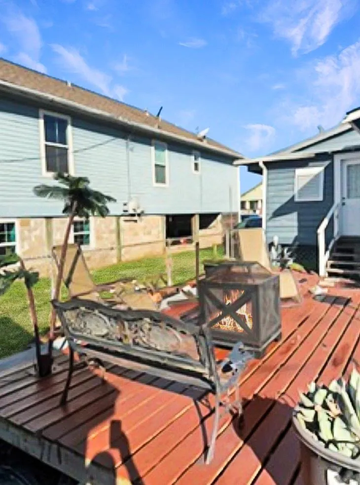 5313 Avenue K Galveston, TX 77551