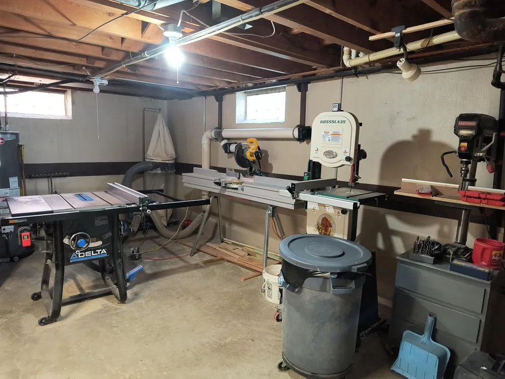 24252 Johnston Avenue Eastpointe, MI 48021