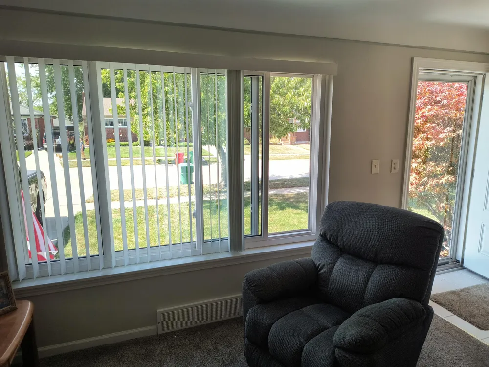 24252 Johnston Avenue Eastpointe, MI 48021