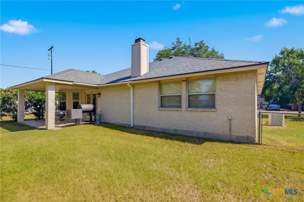 119 Elaine Street Victoria, TX 77904