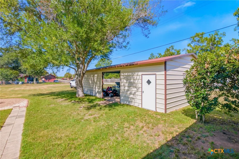 119 Elaine Street Victoria, TX 77904