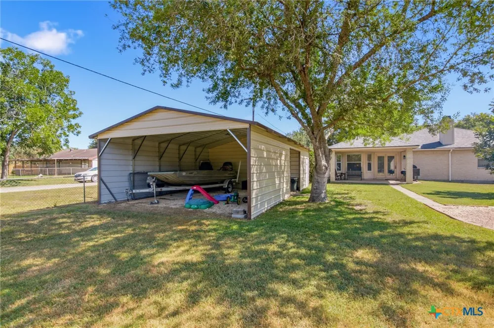 119 Elaine Street Victoria, TX 77904