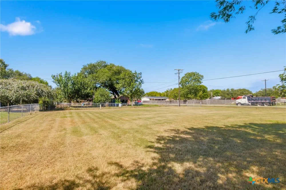 119 Elaine Street Victoria, TX 77904