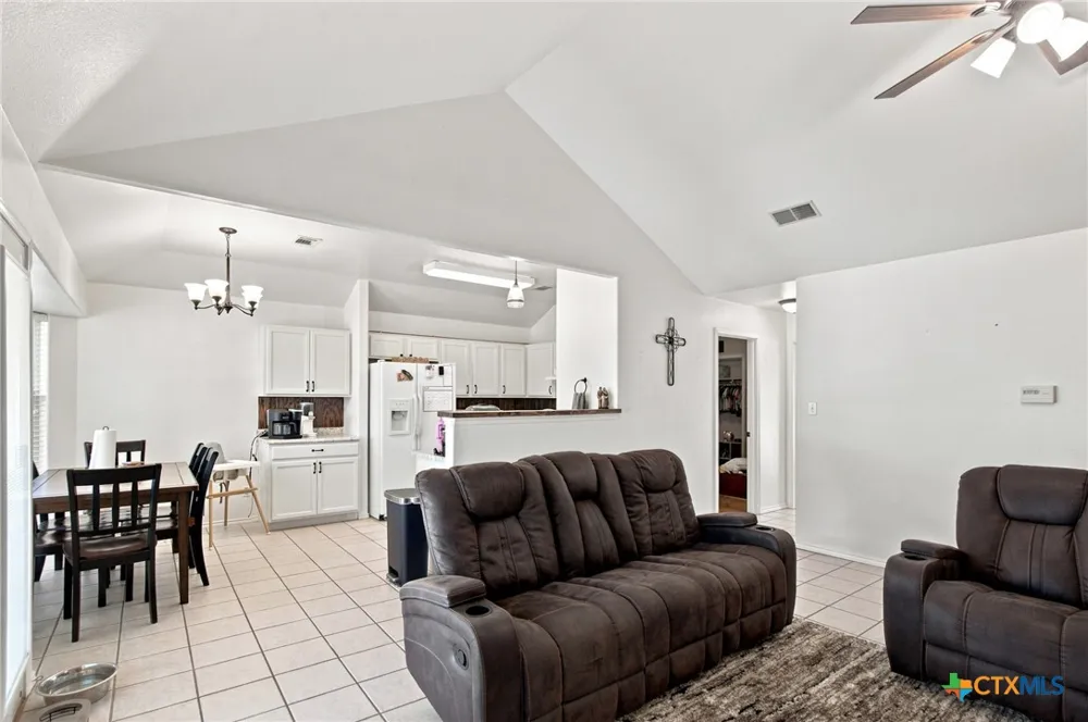 119 Elaine Street Victoria, TX 77904