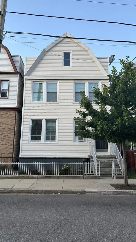 171 WEST 19TH ST