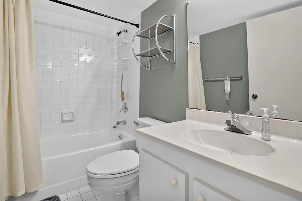 3350 NE 192ND STREET #2B-B Aventura, FL 33180