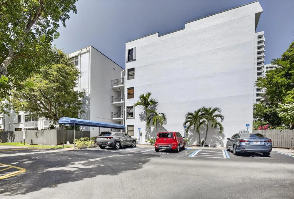 3350 NE 192ND STREET #2B-B Aventura, FL 33180