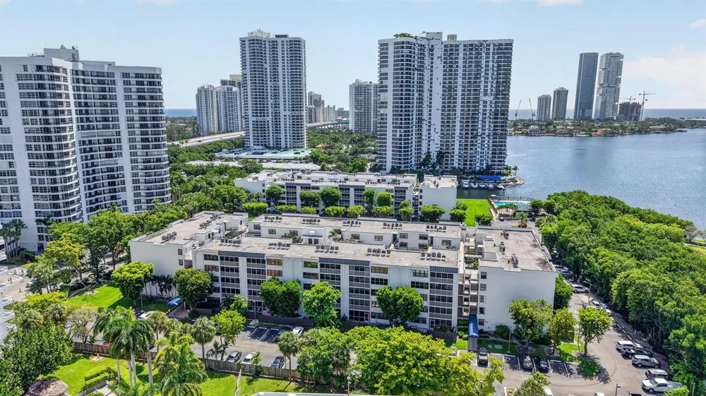 3350 NE 192ND STREET #2B-B Aventura, FL 33180